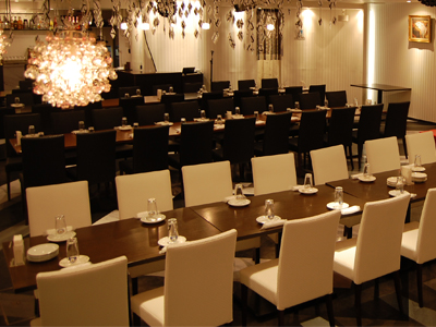 Dining Bar QUEEN（ダイニングバークイーン）